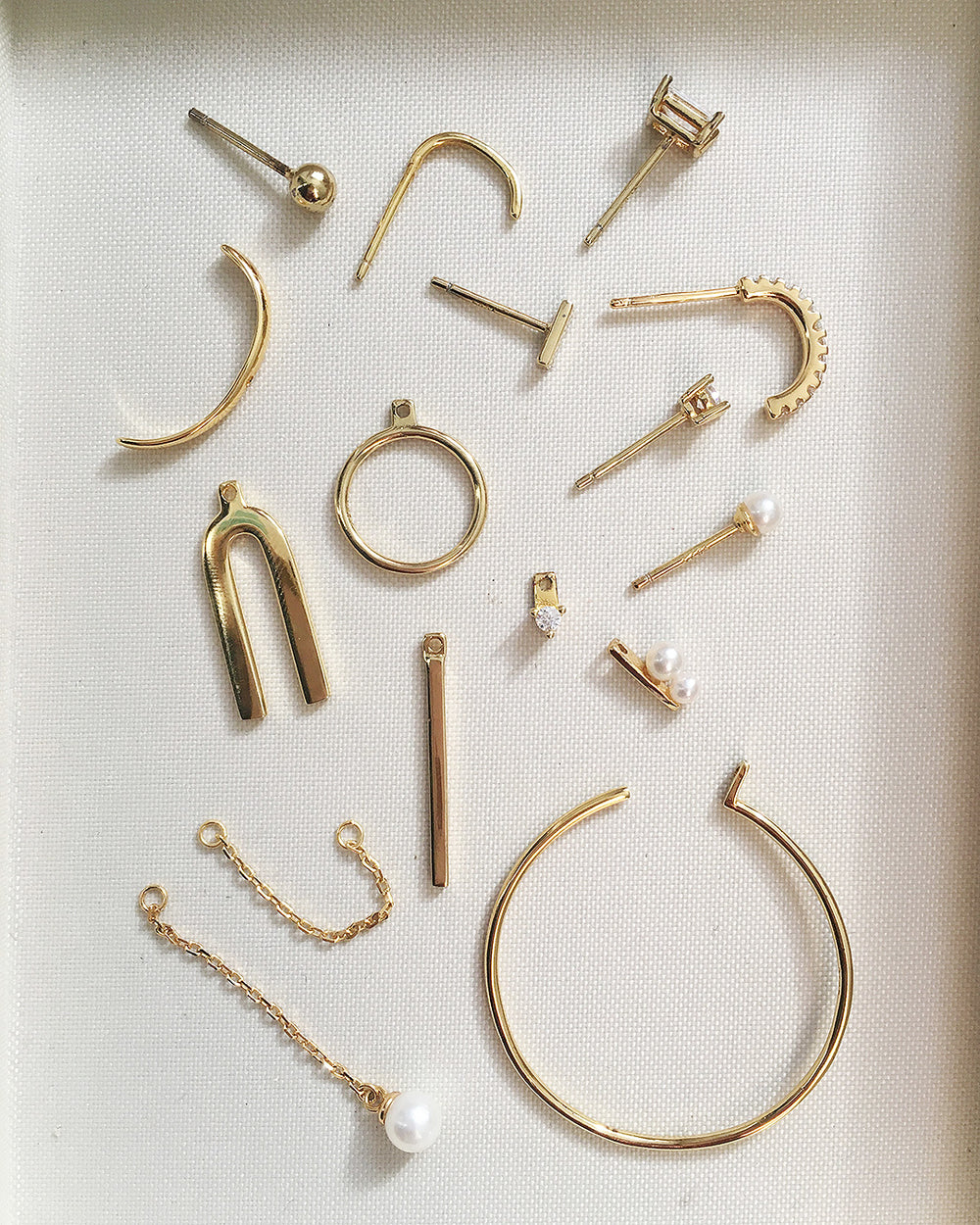How to choose an Earring Capsule Jewels & Aces
