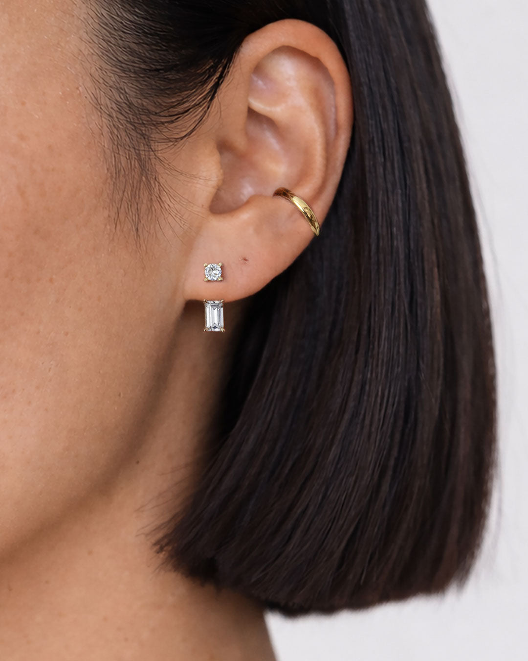 The Floating Earring Capsule